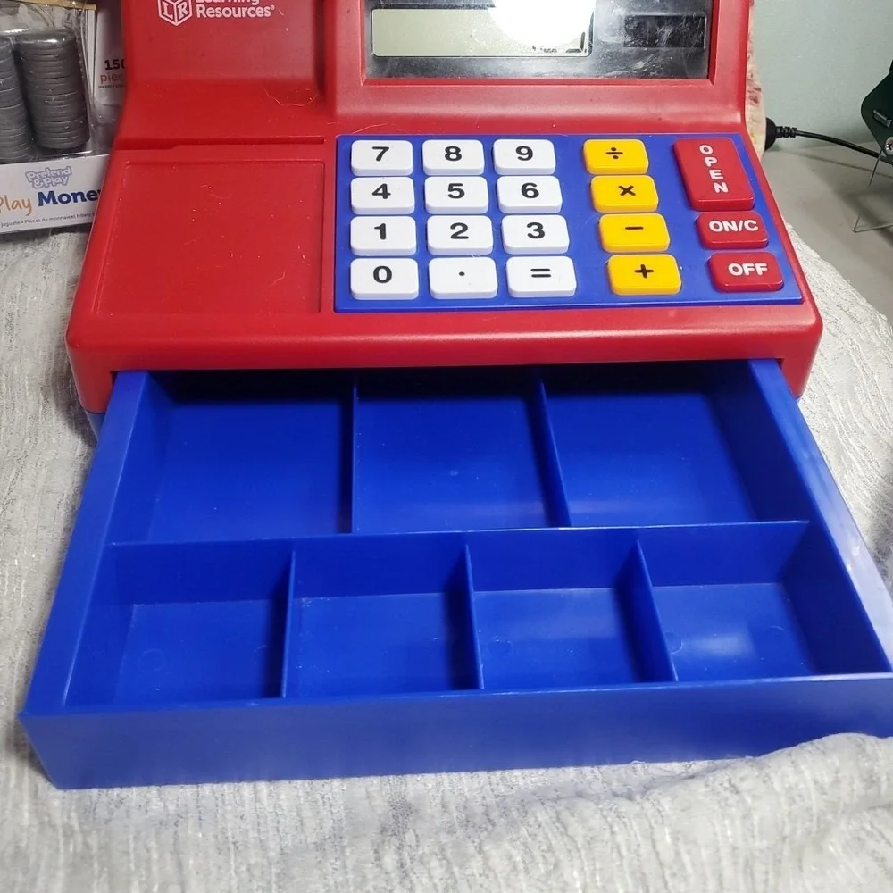 Learning Resources OS Cash Register Kids Red Blue Play Money Set STEM Math Toy